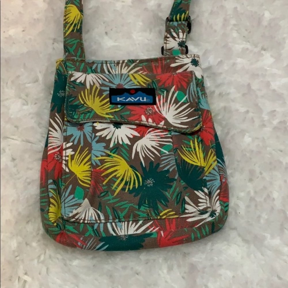KAVU